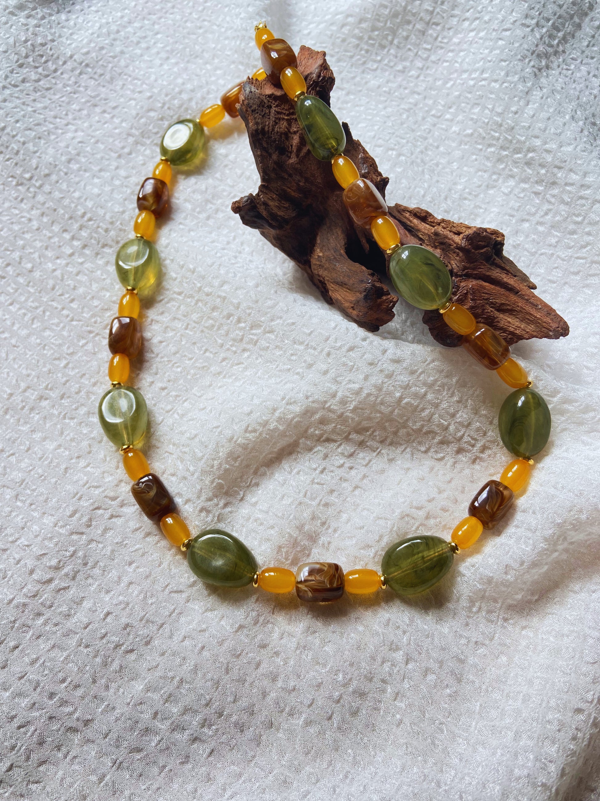 Lu - Collier résine