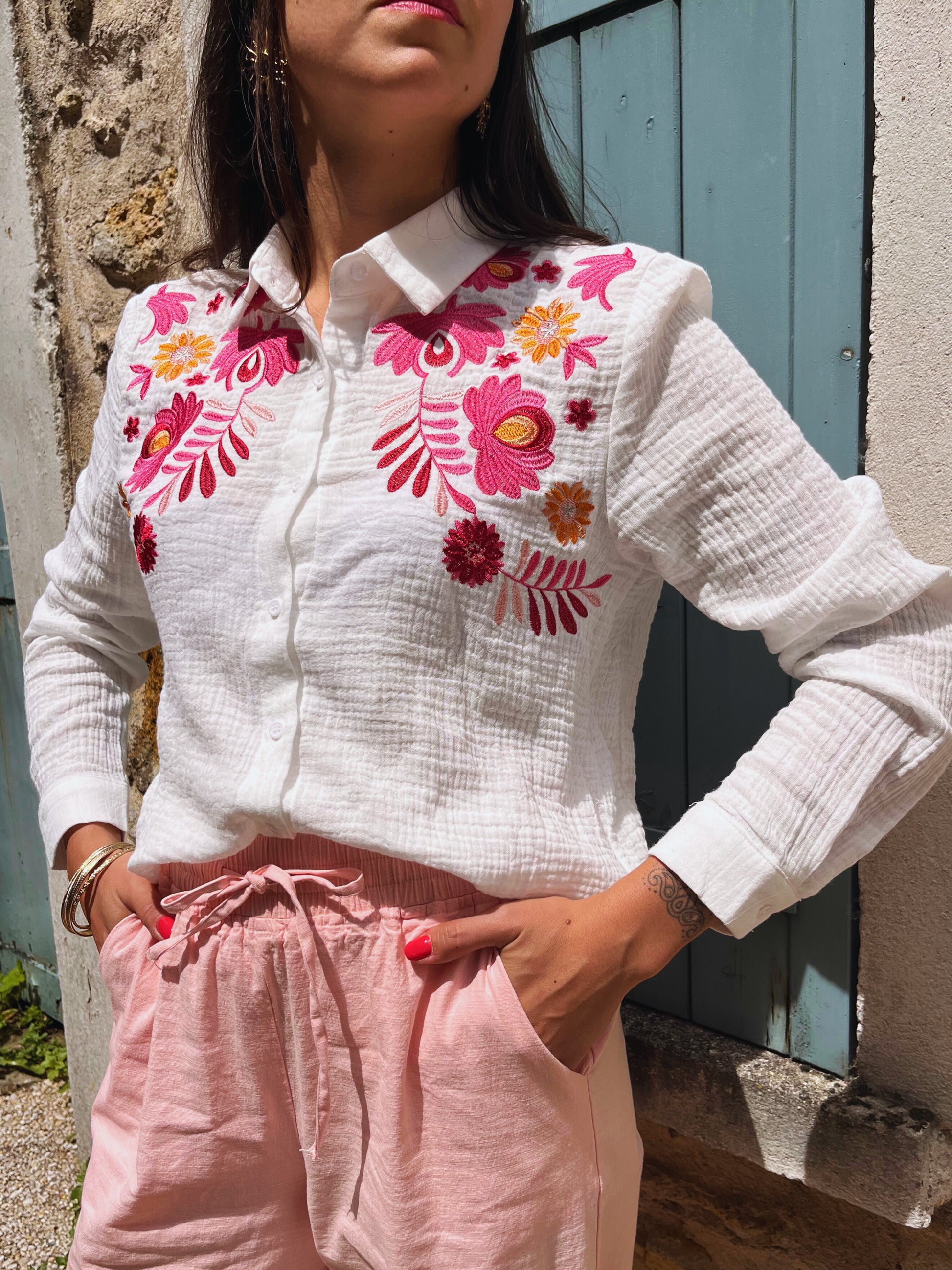 Paola - Chemise brodée