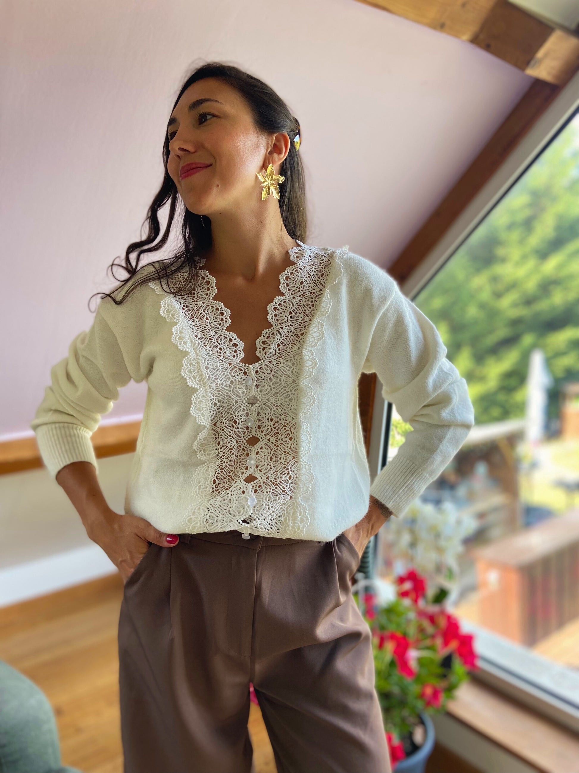 Serena - Pull détail en dentelle